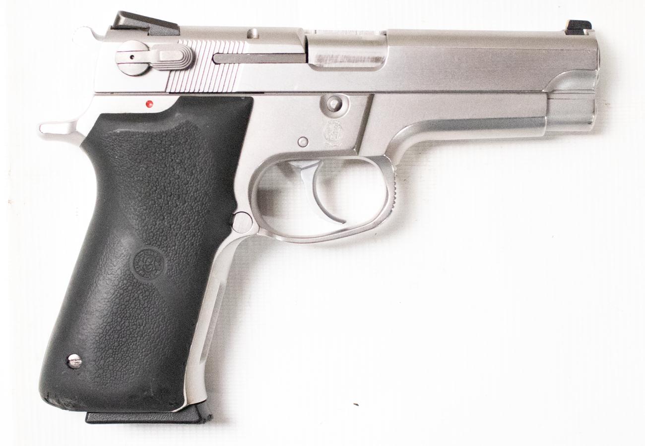 SMITH AND WESSON 5906 9mm Used Semi-Auto Pistol with DA/SA Trigger